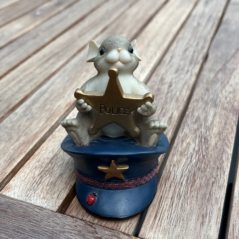 Charming Police Mouse Decor - Gold and Blue
